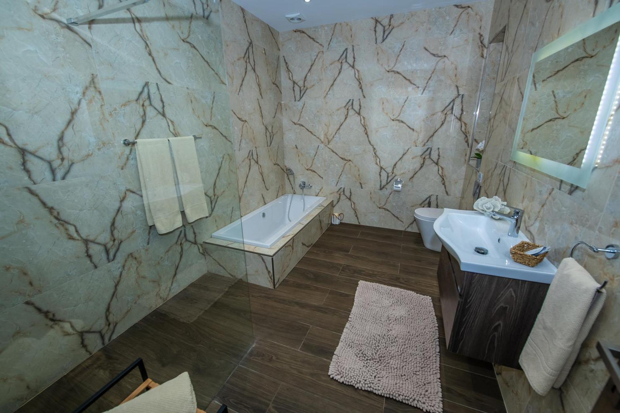 Clifftop Modern Apartment Mellieħa Kültér fotó