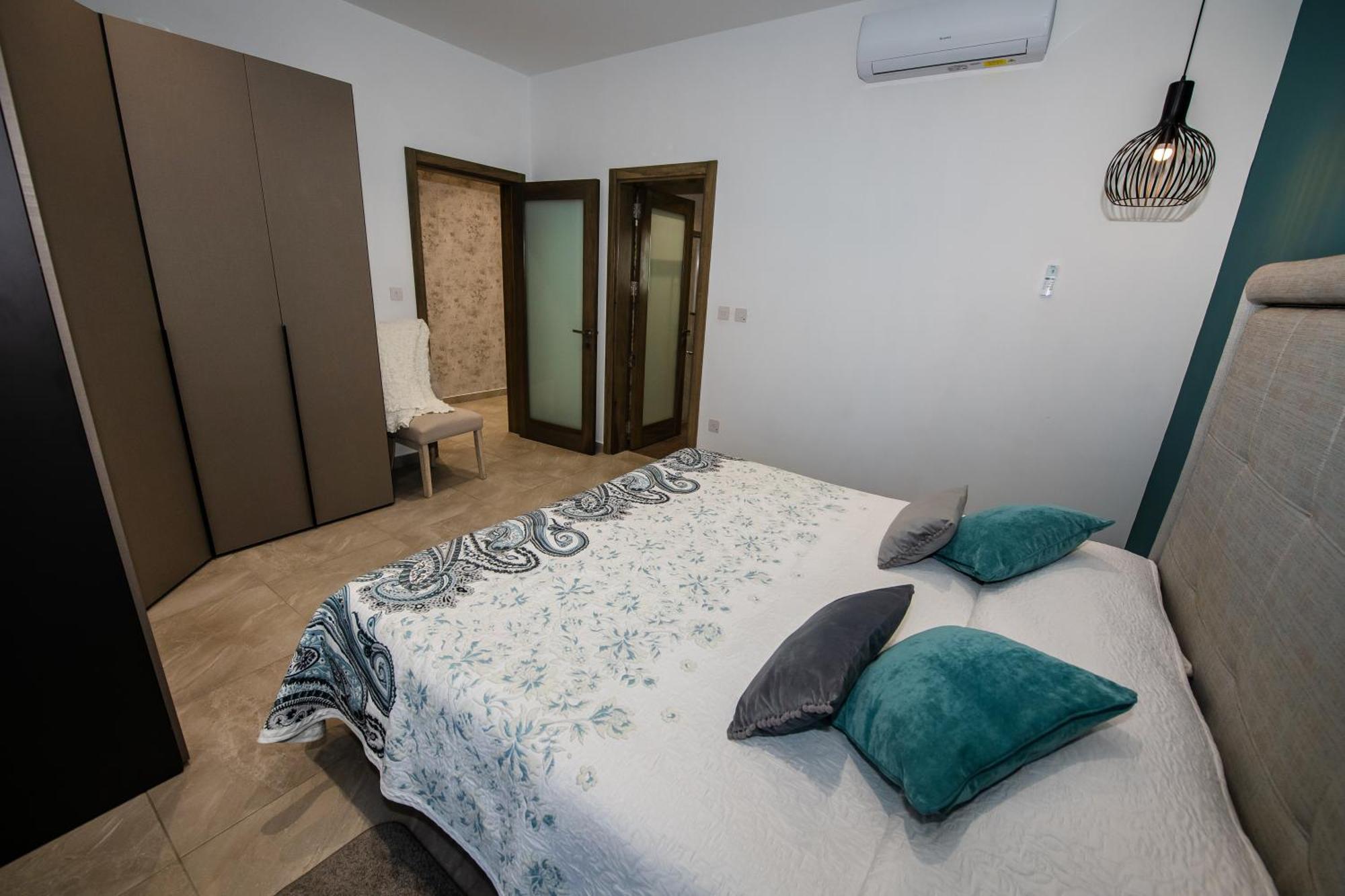 Clifftop Modern Apartment Mellieħa Kültér fotó